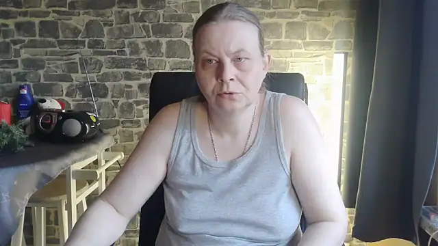 Diamond Bite online show from December 1, 2025, 7:24 am