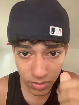 Alex king17 online show from April 16, 2026, 1:23 pm