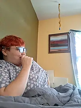 faithorsini8 online show from April 15, 2026, 2:46 pm