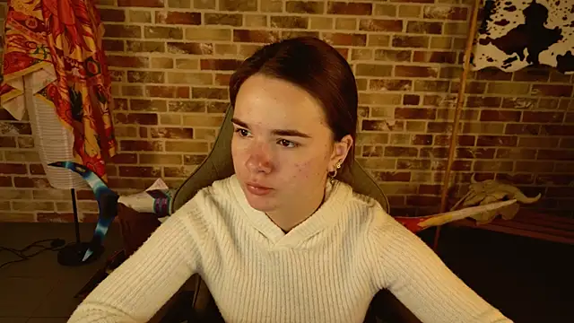 May Bloom online show from November 12, 2025, 5:19 am