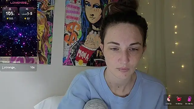 mistressaurora online show from December 3, 2025, 9:07 am