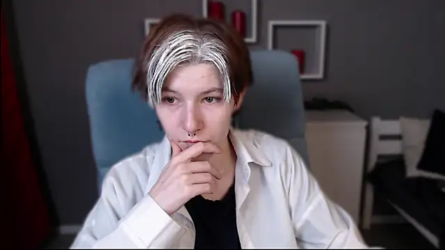 guitarandangell online show from November 17, 2025, 4:07 am