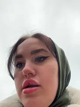 KiraSunshine online show from October 30, 2025, 3:52 am