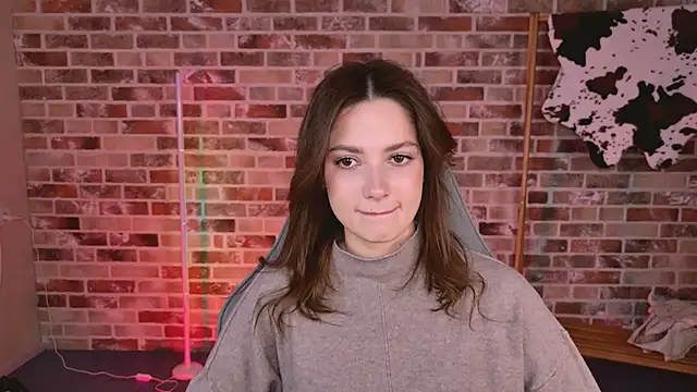 KiraVair online show from March 10, 2026, 12:21 pm