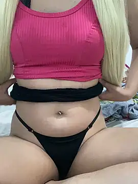 Jadeschmidt  online show from April 12, 2026, 6:46 pm