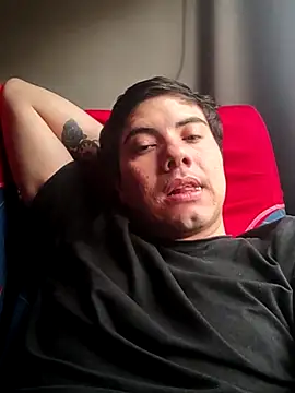 Snapshot of Victorgarcete45 chatting on October 17, 2025, 5:04 pm Victorgarcete45 online show from October 17, 2025, 5:04 pm