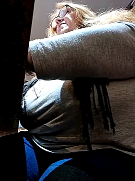 Snapshot of JennyInVegas chatting on October 28, 2025, 3:36 pm JennyInVegas online show from October 28, 2025, 3:36 pm