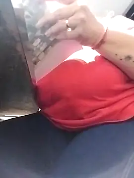 Snapshot of JennyInVegas chatting on November 13, 2025, 3:33 pm JennyInVegas online show from November 13, 2025, 3:33 pm