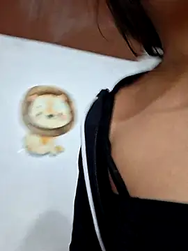 chloebrownn03 online show from November 2, 2025, 9:39 pm