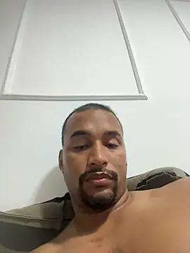 Snapshot of casalbrhot25 chatting on November 4, 2025, 1:59 am casalbrhot25 online show from November 4, 2025, 1:59 am