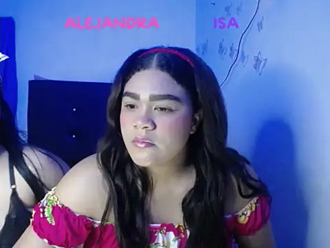 Snapshot of 2moons_full_of_love chatting on November 16, 2025, 11:21 pm 2moons full of love online show from November 16, 2025, 11:21 pm