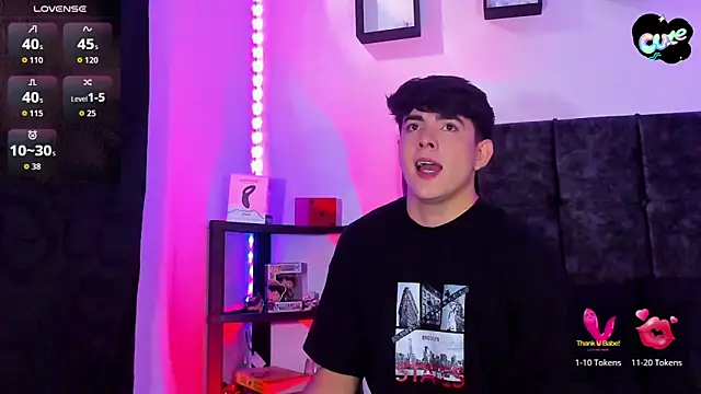 Theo Noxxx online show from November 16, 2025, 6:57 pm