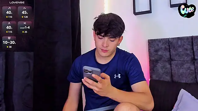 Theo Noxxx online show from November 22, 2025, 6:51 pm