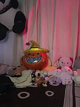 Snapshot of Ladyswap chatting on October 24, 2025, 3:14 am Ladyswap online show from October 24, 2025, 3:14 am