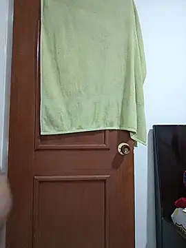 Snapshot of Ladyswap chatting on November 30, 2025, 7:40 pm Ladyswap online show from November 30, 2025, 7:40 pm