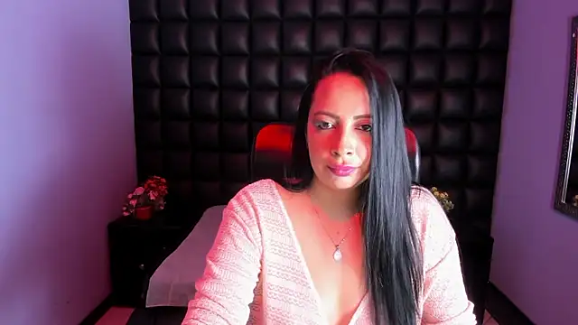 Snapshot of AshleyMontenegro chatting on January 14, 2026, 8:03 pm AshleyMontenegro online show from January 14, 2026, 8:03 pm