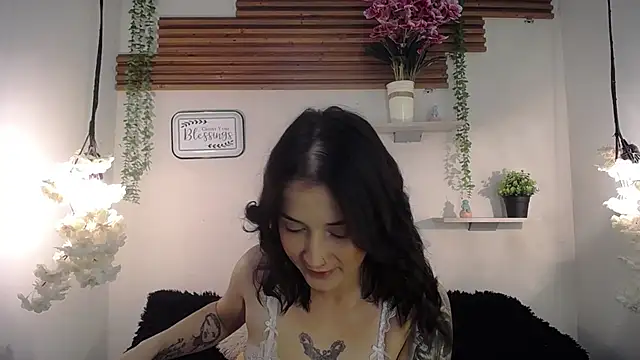 Snapshot of Emma_sweet_hot chatting on February 20, 2026, 4:07 pm Emma sweet hot online show from February 20, 2026, 4:07 pm