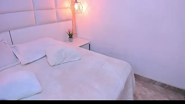 Sofia clk online show from April 3, 2026, 3:04 am