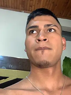 Emiliano Reyes online show from July 7, 2026, 6:47 am