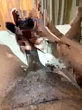 Snapshot of brownieD23 chatting on October 27, 2025, 5:44 am brownieD23 online show from October 27, 2025, 5:44 am