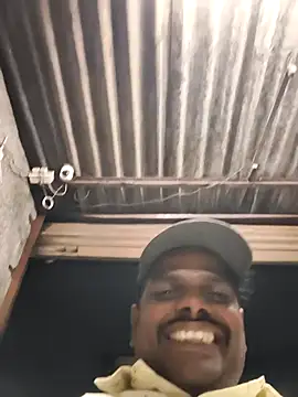 RNlov online show from November 19, 2025, 2:06 pm