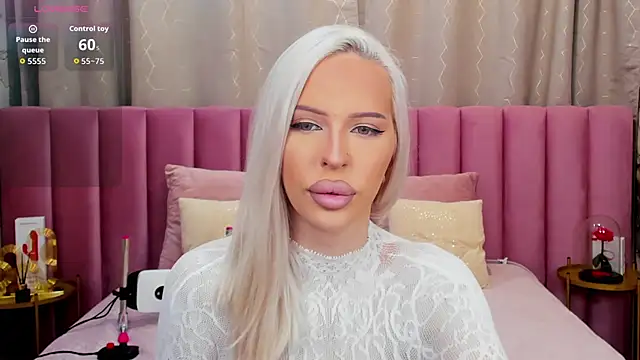 KailaCrystall online show from December 16, 2025, 1:21 am