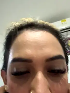 KIMBERLYPULIDO online show from November 13, 2025, 9:25 pm