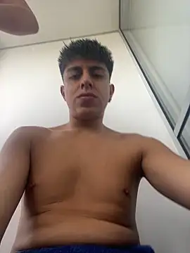 motomotoboy online show from March 1, 2026, 9:17 pm