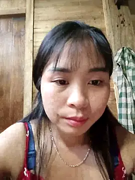 Squirrel-Pear online show from October 30, 2025, 11:38 pm