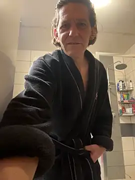 kon77777 online show from November 17, 2025, 3:34 am