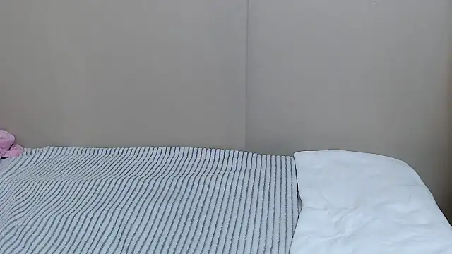 Snapshot of RissaGx chatting on November 3, 2025, 7:53 am RissaGx online show from November 3, 2025, 7:53 am