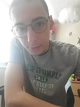 Snapshot of Molo661 chatting on October 18, 2025, 12:39 pm Molo661 online show from October 18, 2025, 12:39 pm