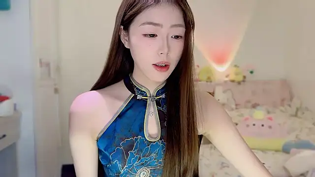 Onecutelittle online show from November 27, 2025, 6:37 am