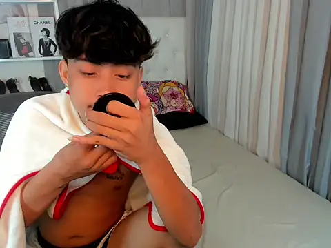 hardcocktwink online show from January 5, 2026, 5:27 pm