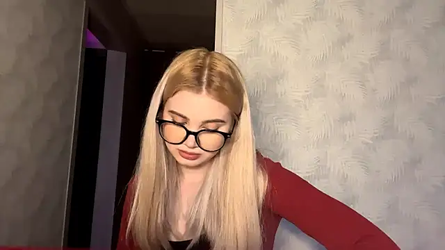 Snapshot of JolieAlto chatting on October 19, 2025, 12:17 pm JolieAlto online show from October 19, 2025, 12:17 pm