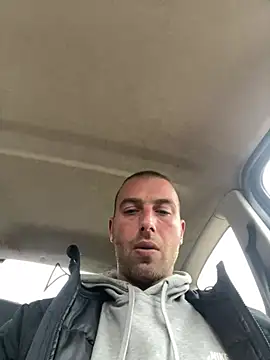 Rotteei1 online show from April 3, 2026, 4:16 pm