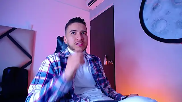 mike 257 online show from December 4, 2025, 11:41 am