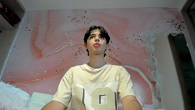 Snapshot of Sweet_Beomm chatting on January 15, 2026, 1:10 am Sweet Beomm online show from January 15, 2026, 1:10 am