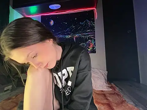 Thedeepwebcutie online show from February 28, 2026, 5:08 am