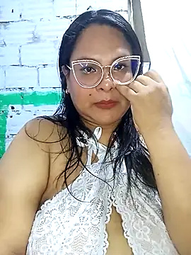 Snapshot of celeste122595 chatting on July 25, 2026, 3:48 am celeste122595 online show from July 25, 2026, 3:48 am