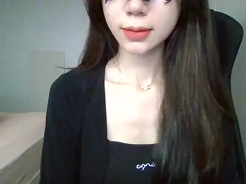 -Alicee- online show from October 24, 2025, 1:57 am