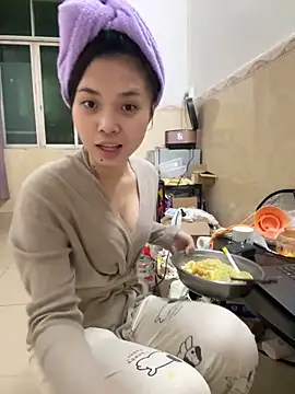 aaaaawhate online show from January 6, 2026, 11:14 am