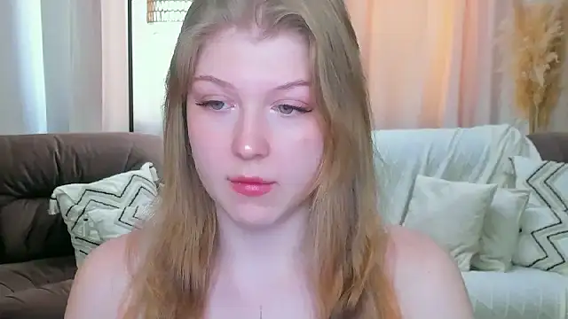 Stella Light online show from April 6, 2026, 4:10 am