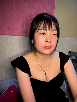 Butterfly kee online show from October 25, 2025, 2:46 pm