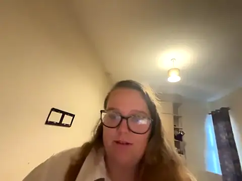 Scarletcum22 online show from November 1, 2025, 2:41 pm