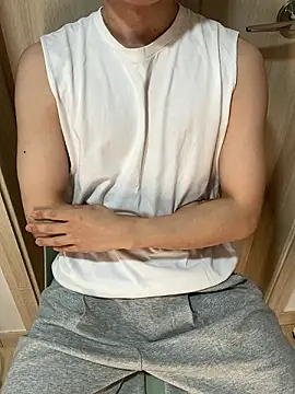 jihoooon 00 online show from February 27, 2026, 1:11 pm