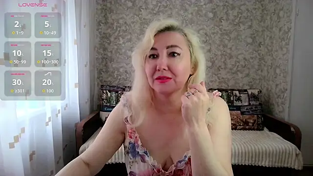 LadyKriss online show from April 9, 2026, 4:01 am