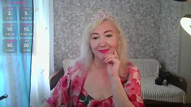 Snapshot of LadyKriss chatting on July 16, 2026, 4:40 am LadyKriss online show from July 16, 2026, 4:40 am