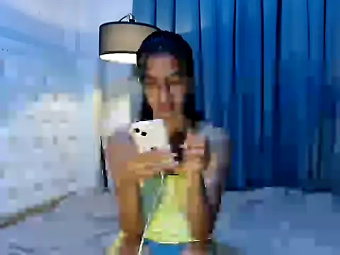 Snapshot of luv_trix chatting on January 12, 2026, 5:18 pm luv trix online show from January 12, 2026, 5:18 pm