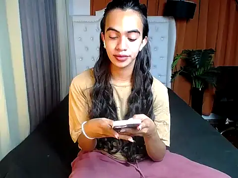 Snapshot of luv_trix chatting on February 10, 2026, 11:36 am luv trix online show from February 10, 2026, 11:36 am